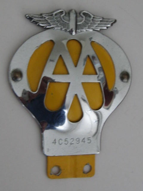 Click the image for more info ROYAL YACHTING ASSOCIATION CAR BADGE ROYAL